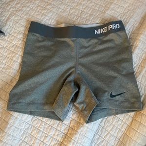 GREY NIKE PRO SPANDEX